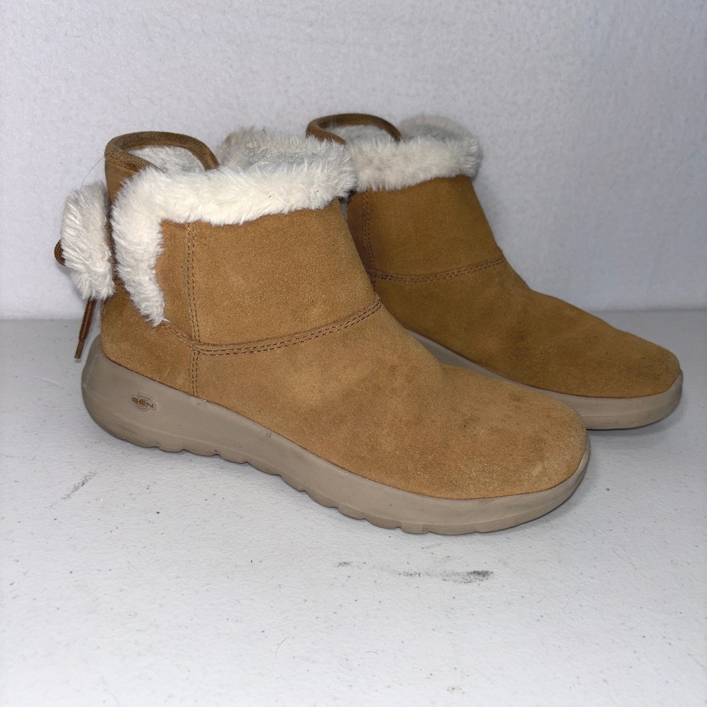 Skechers On The Go Joy Tan Suede Fur Lined Winter Boots Sz women's girls 6.5‎